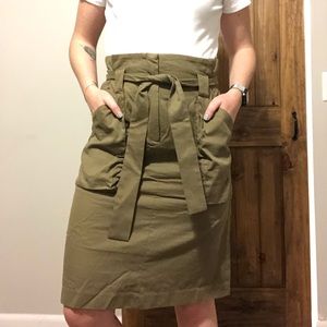 Olive army green skirt with pockets